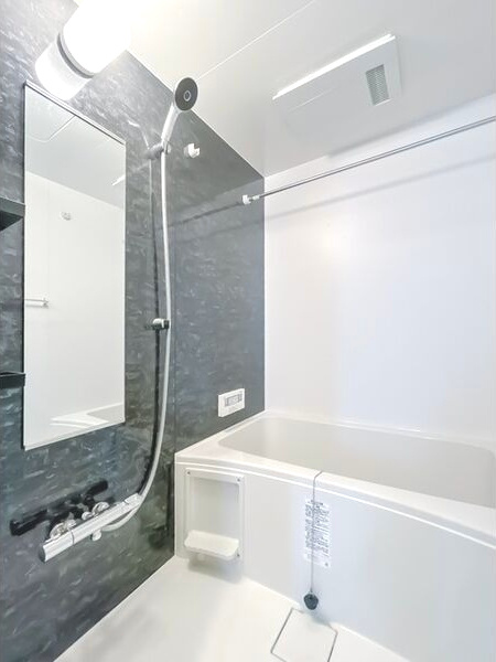 エル・セレーノ新大阪北の浴室