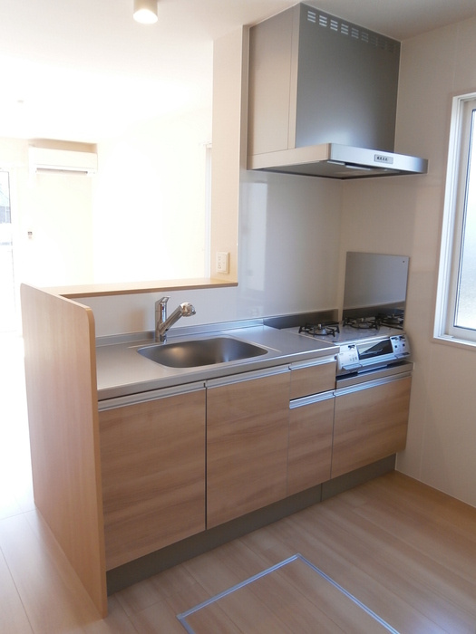 ボナールTOMO A棟のキッチン|102 コンロ付キッチン