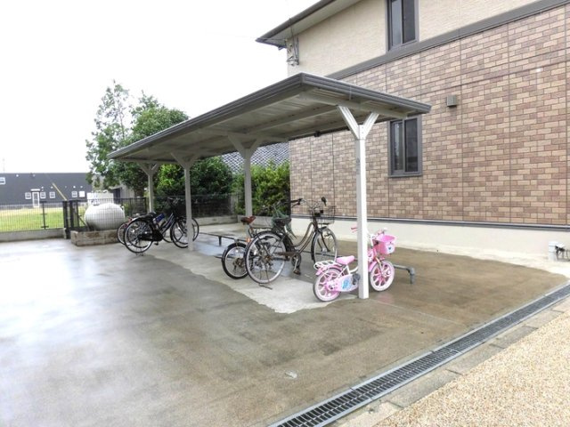 フローラルビレッジ Ⅰ番館のその他共用部分|駐輪場