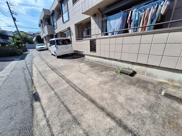 コーポＳＳの駐車場