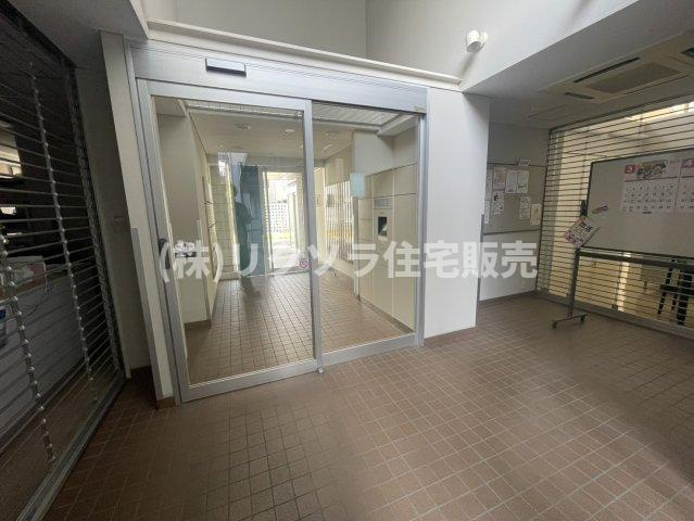 エルフラッツ萱島のエントランス|■物件内覧・資金計画相談・住宅ローン相談、リフォーム相談、お問合せ受付中■
※当日・翌日のご内覧、ご相談はお電話でのお問合せがスムーズです！