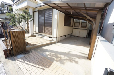 【駐車場】 | 芝生町四丁目賃貸一戸建て