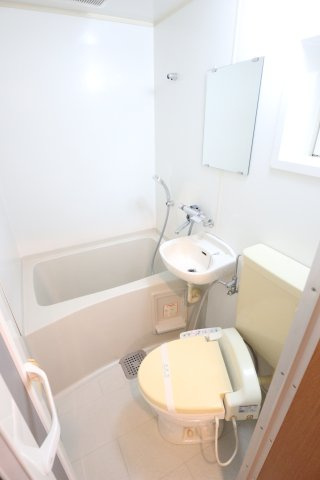 グレーシア所沢の浴室