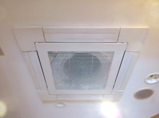 【設備】 | 新道すぐの東門街のスナック・バー向き物件 | エアコン（残置物）