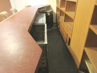 【内装】 | 新道すぐの東門街のスナック・バー向き物件 | カウンター内（残置物）