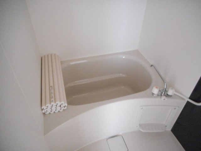 アルメゾンコスメアの浴室|コンパクトで使いやすいお風呂です