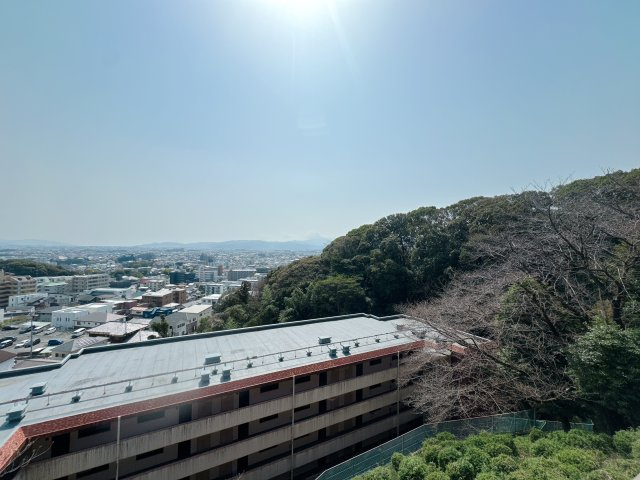 【展望】 | ライオンズマンション長丘ガーデン2番館 | こんなに空が開けてます。日差したっぷりでちょー気持ちいいですよ♪