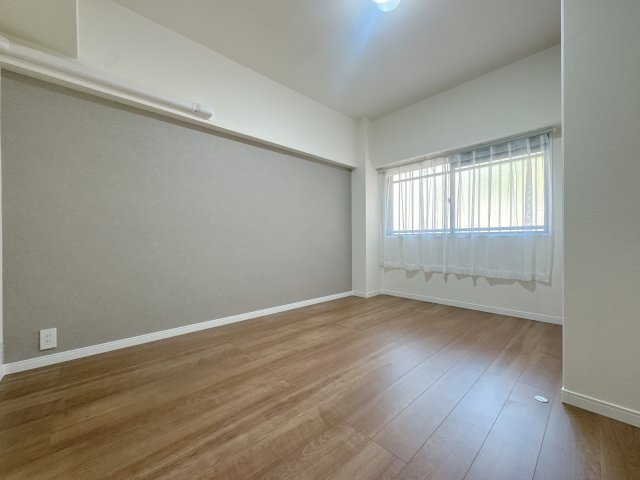 【洋室】 | ライオンズマンション長丘ガーデン2番館 | 全居室エアコン設置可能です♪エアコンが取付られずに、収納部屋や物置部屋にされてるマンション意外と多いんです！