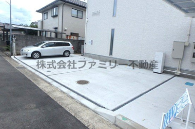 【駐車場】 | トラビス水戸新原 | 駐車スペースもあります