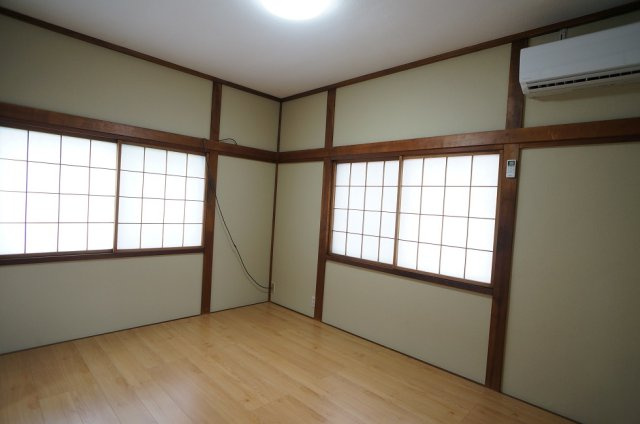 【洋室】 | 亀田所島2丁目貸家