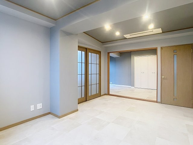 メリディアンコートの居間・リビング