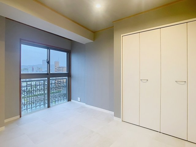 メリディアンコートの洋室