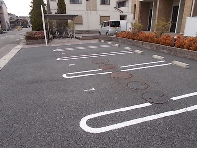 【駐車場】 | ルミエール（六ツ師）