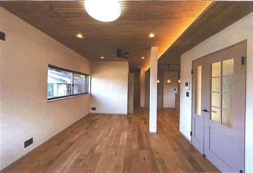 鎌倉市笛田6丁目　フルリノベーショ中古戸建の居間・リビング