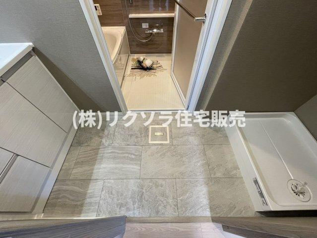 ダイアパレス香里園ブライトスクエアの脱衣所|■物件内覧・資金計画相談・住宅ローン相談、リフォーム相談、お問合せ受付中■
※当日・翌日のご内覧、ご相談はお電話でのお問合せがスムーズです！