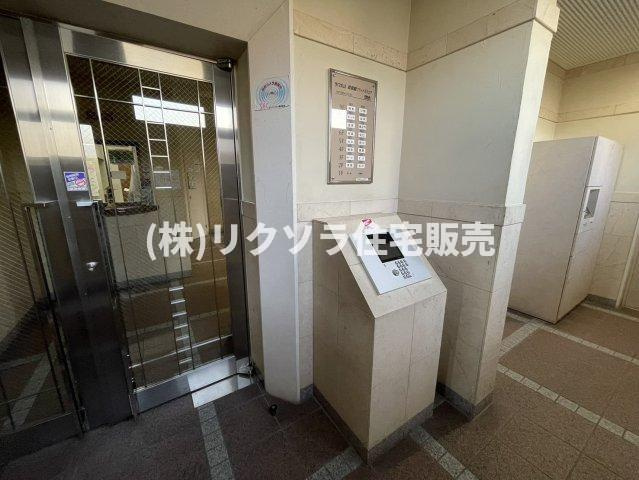 ダイアパレス香里園ブライトスクエアの防犯設備|オートロックで安心です！
■物件内覧・資金計画相談・住宅ローン相談、リフォーム相談、お問合せ受付中■
※当日・翌日のご内覧、ご相談はお電話でのお問合せがスムーズです！