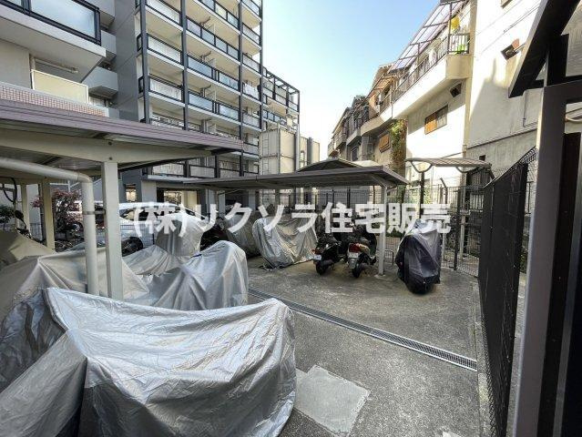 ダイアパレス香里園ブライトスクエアの駐輪場|■物件内覧・資金計画相談・住宅ローン相談、リフォーム相談、お問合せ受付中■
※当日・翌日のご内覧、ご相談はお電話でのお問合せがスムーズです！