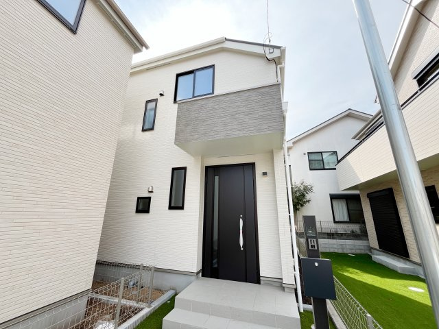 祝　成約済み　八王子市　緑町　新築戸建て　２期の外観|～仲介手数料無料☆八王子ひなた不動産～　八王子市緑町　新築戸建て