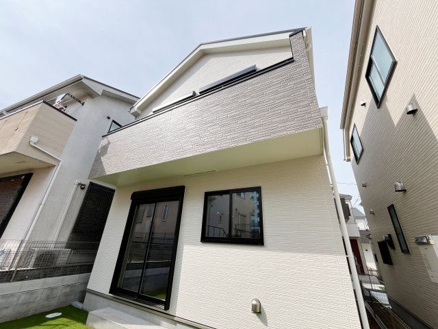 祝　成約済み　八王子市　緑町　新築戸建て　２期の外観|～仲介手数料無料☆八王子ひなた不動産～　八王子市緑町　新築戸建て