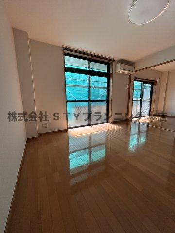 仲介手数料０円！ボヌール岩崎台A棟の居間・リビング