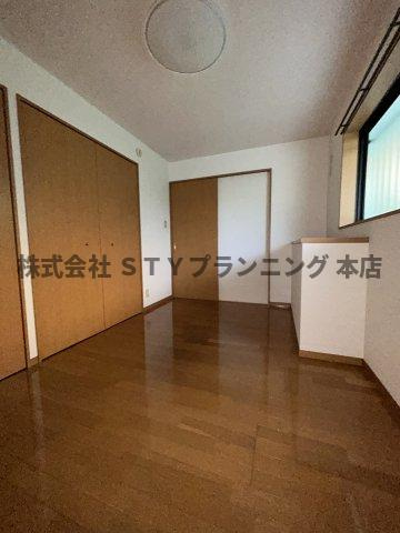 仲介手数料０円！ボヌール岩崎台A棟の洋室