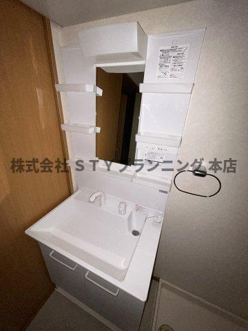 仲介手数料０円！ボヌール岩崎台A棟の独立洗面台