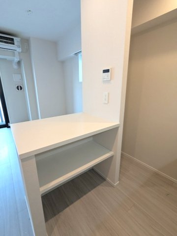 ミリアレジデンス蔵前の設備|ガス2口カウンターシステムキッチン、豊富な収納