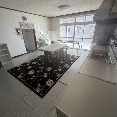 室蘭市八丁平3丁目39-14戸建のロビー