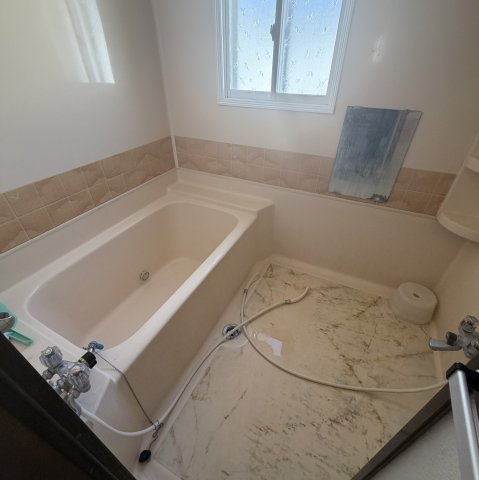 室蘭市八丁平3丁目39-14戸建の浴室