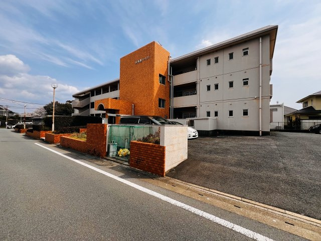 松福園ハイツの外観