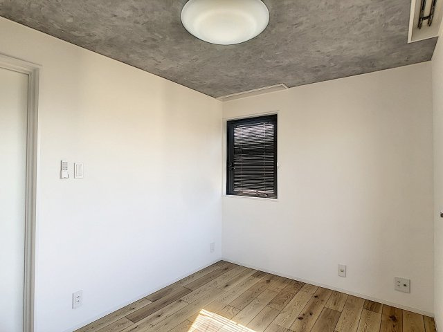 メゾン横山の洋室