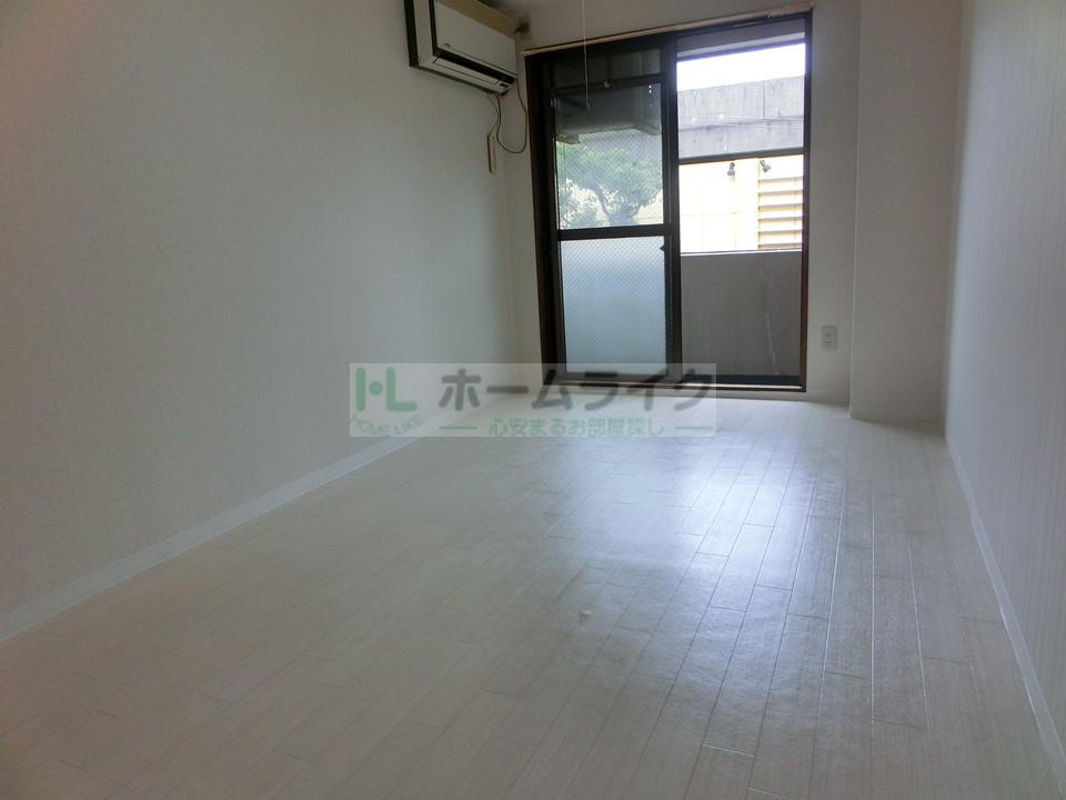 冨士マンションの居間・リビング