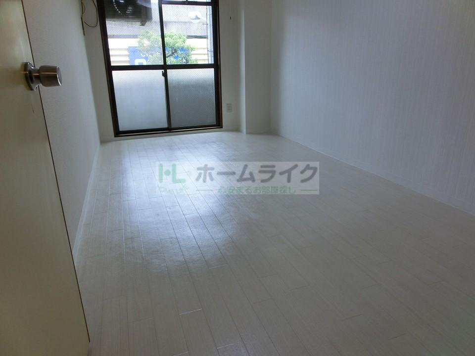 冨士マンションの居間・リビング