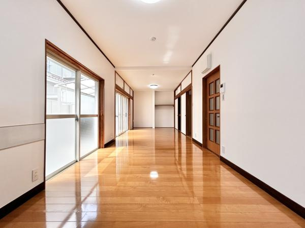 高知市福井町 戸建ての居間・リビング