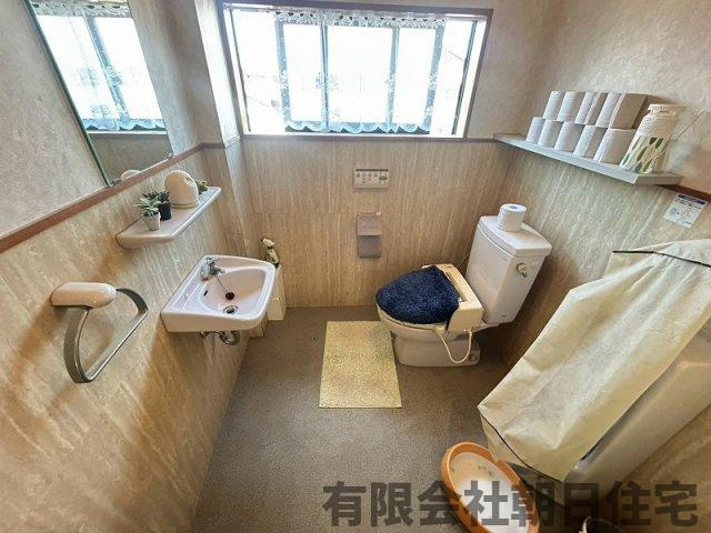 【トイレ】 | 玉湯町玉造中古戸建 | ２階トイレ