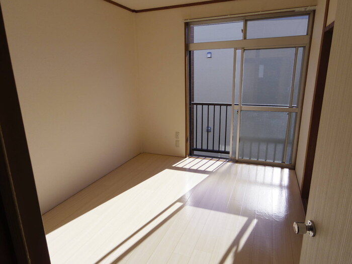 ハイツKMの寝室|洋室