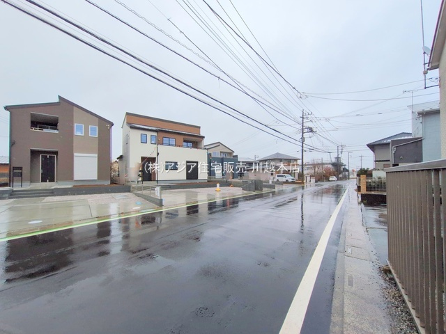 月々9万円台～　新築戸建　川越市大袋の前面道路含む現地写真|2号棟　前面道路：南側道路7.91ｍ公道
