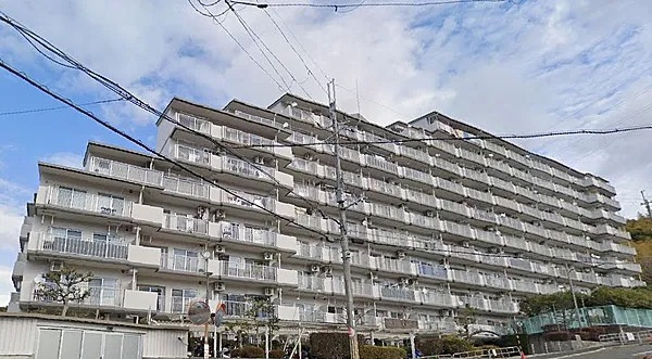 ライツシティ東寝屋川弐番館の外観|新しい生活にいかがでしょうか？外観はお住まいの顔になります。こだわりたいポイントですね。水回りリフォームやリノベーションも承ってます。
■現地見学・資金計画相談・住宅ローン相談もお問合せ受付中■