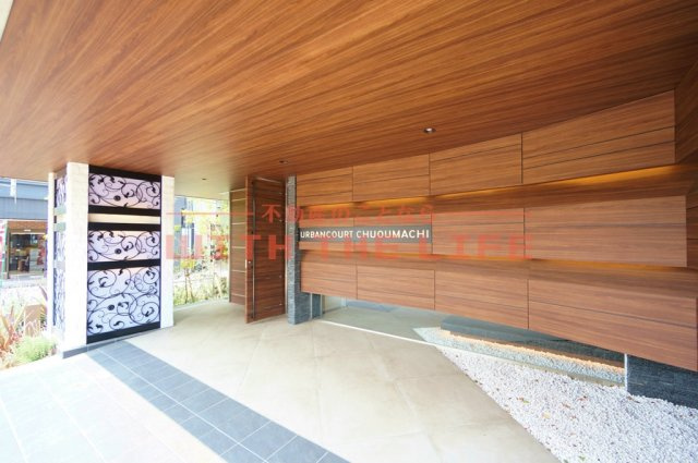 アーバンコート中央町【キャッシュバック対象】のエントランス|エントランスです