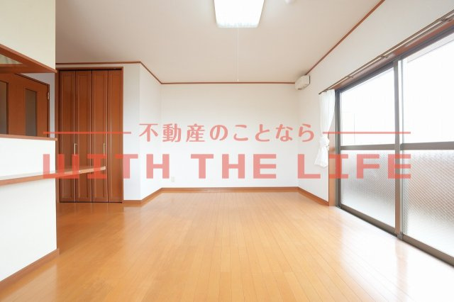 アカリナ【キャッシュバック対象物件】の洋室|コンパクトで使いやすい洋室です