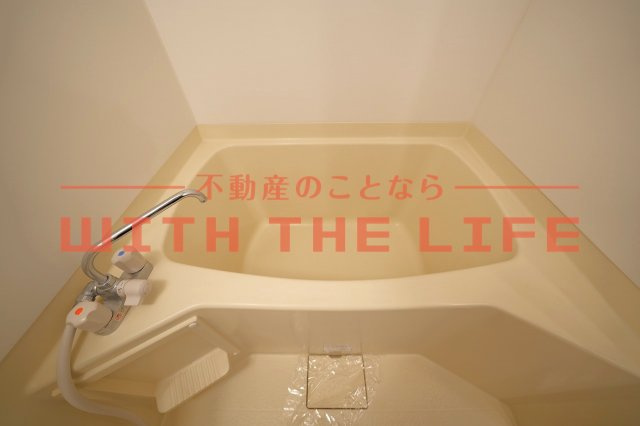 アカリナ【キャッシュバック対象物件】の浴室|ゆったり過ごせるお風呂です