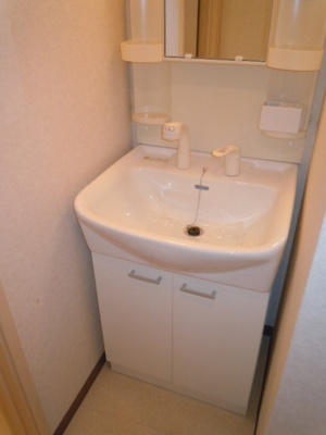 【洗面所】 | リブレア久留米大学駅前 | 脱衣スペースもあります