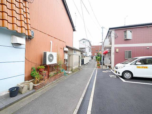 松田モータープールの駐車場