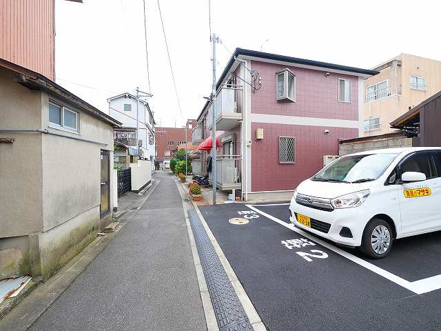 松田モータープールの駐車場
