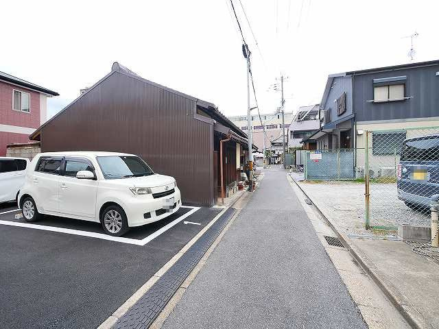 松田モータープールの駐車場