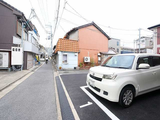 松田モータープールの駐車場