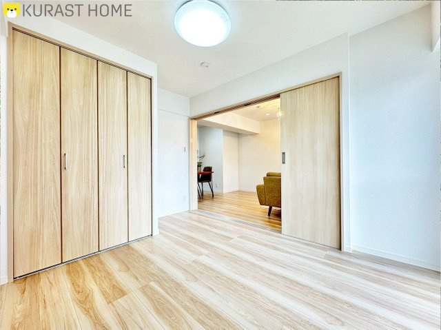 桂川ハイツ3号館　2階の洋室