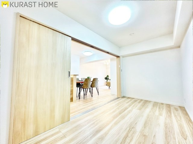 桂川ハイツ3号館　2階の洋室