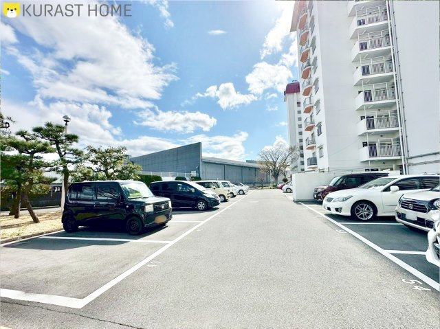 桂川ハイツ3号館　2階の駐車場