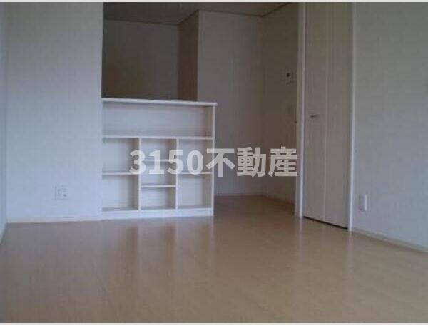 グリーンハイムIIの居間・リビング